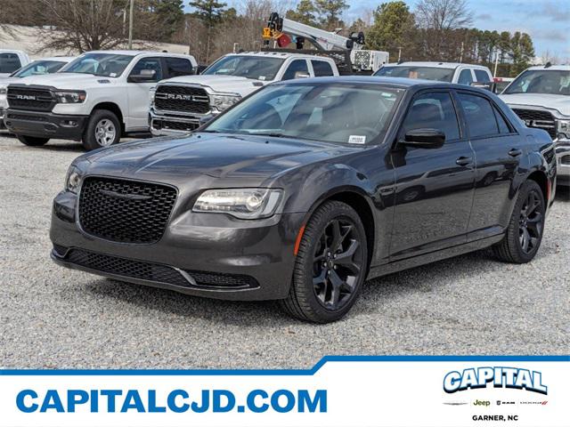 2023 Chrysler Chrysler 300 300 TOURING