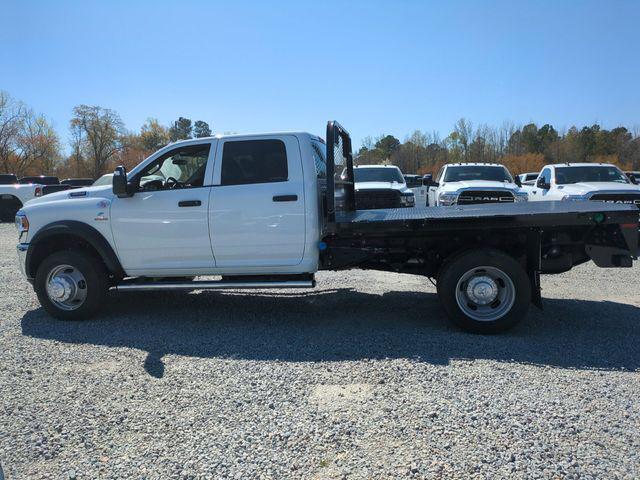 2024 RAM Ram 4500 Chassis Cab RAM 4500 TRADESMAN CHASSIS CREW CAB 4X4 60 CA