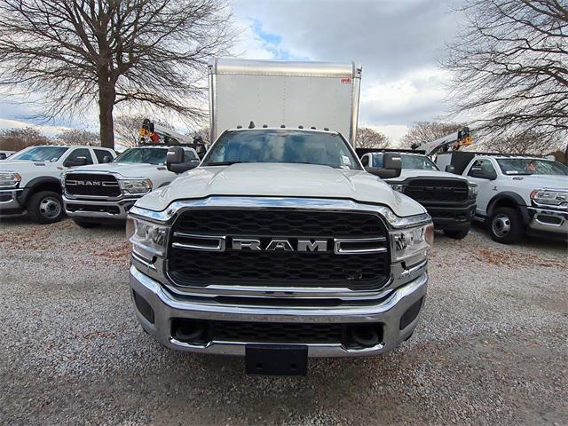 2024 RAM Ram 5500 Chassis Cab RAM 5500 TRADESMAN CHASSIS REGULAR CAB 4X2 120 CA