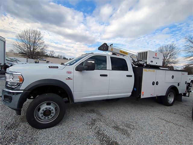 2024 RAM Ram 5500 Chassis Cab RAM 5500 TRADESMAN CHASSIS CREW CAB 4X4 84 CA