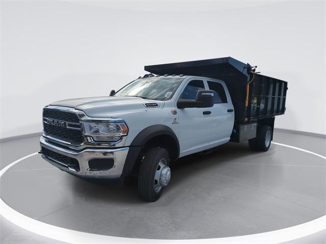 2024 RAM Ram 5500 Chassis Cab RAM 5500 TRADESMAN CHASSIS CREW CAB 4X4 84 CA
