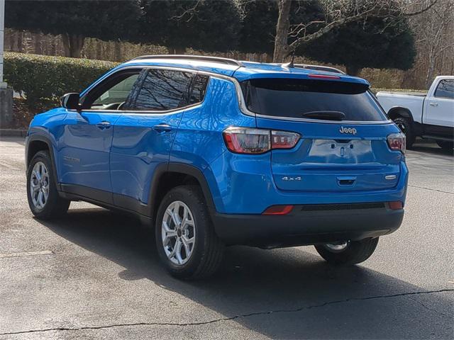 2025 Jeep Compass COMPASS LATITUDE 4X4