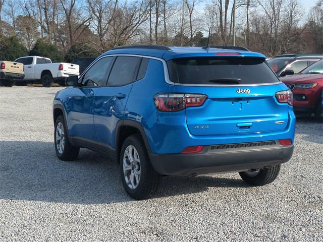 2025 Jeep Compass COMPASS LATITUDE 4X4