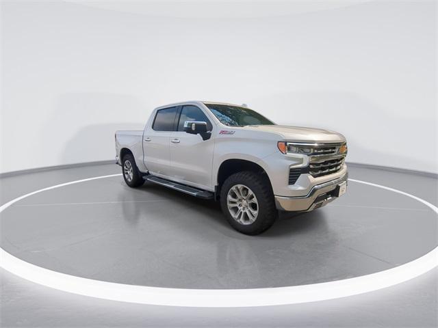 2022 Chevrolet Silverado 1500 4WD Crew Cab Short Bed LTZ
