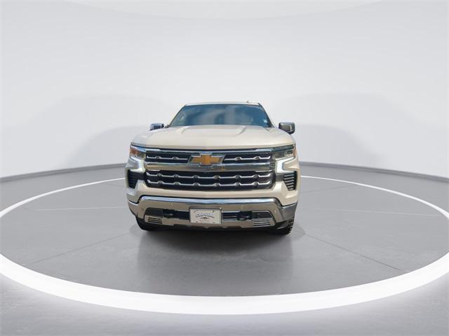 2022 Chevrolet Silverado 1500 4WD Crew Cab Short Bed LTZ