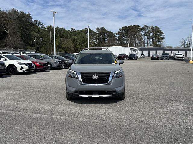 2024 Nissan Pathfinder Platinum 4WD
