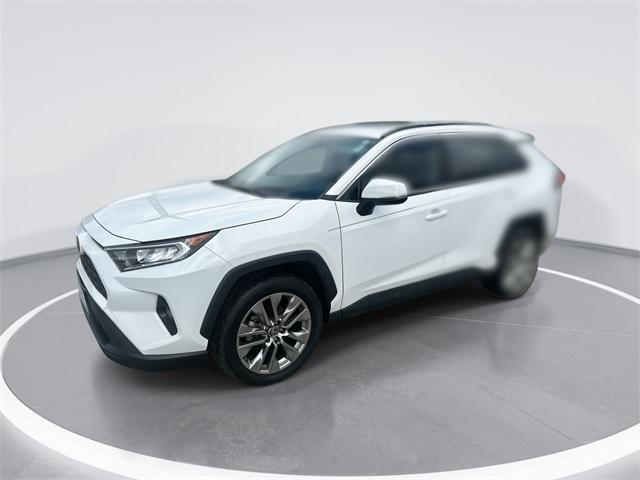2019 Toyota RAV4 XLE Premium