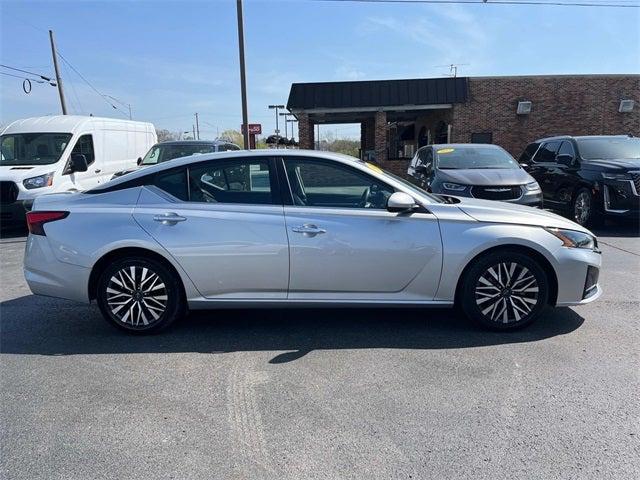 2023 Nissan Altima SV FWD