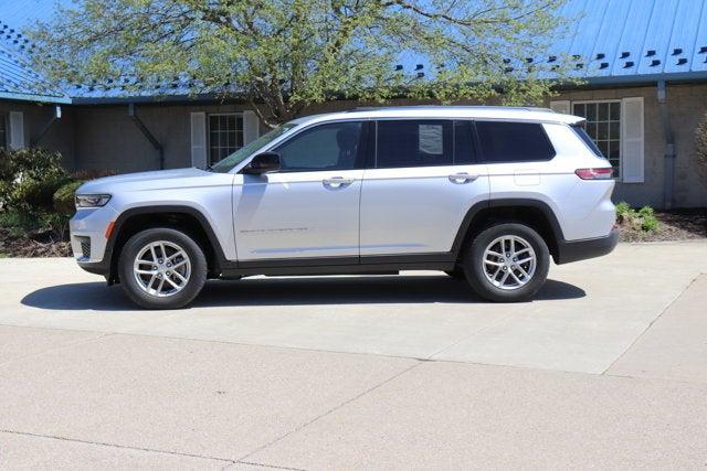 2023 Jeep Grand Cherokee L Laredo 4x4