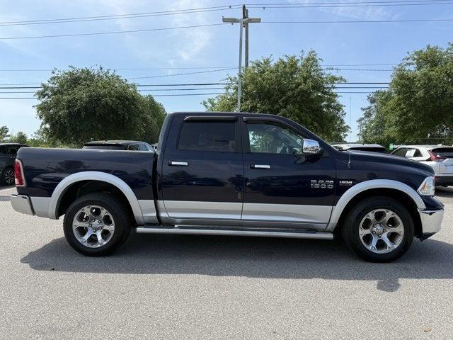 2017 RAM 1500 Laramie Crew Cab 4x4 57 Box