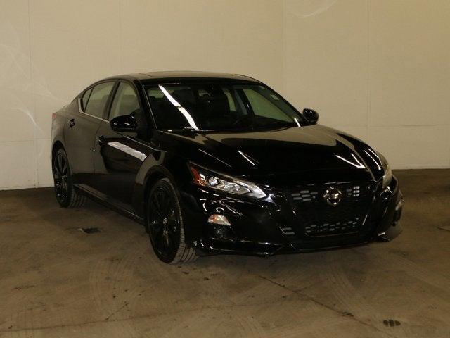 2022 Nissan Altima SR Intelligent AWD