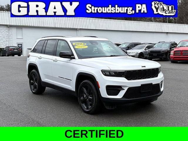 2023 Jeep Grand Cherokee Altitude 4x4 2023 Jeep Grand Cherokee Altitude 4x4