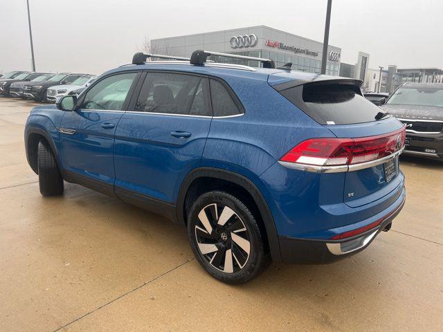 2025 Volkswagen Atlas Cross Sport 2.0T SE w/Technology