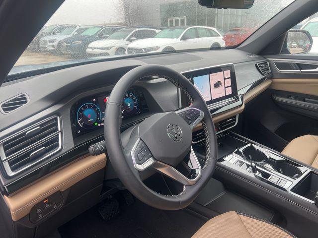 2025 Volkswagen Atlas Cross Sport 2.0T SE w/Technology