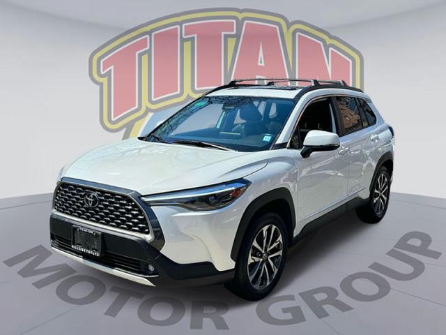2023 Toyota Corolla Cross XLE [2]