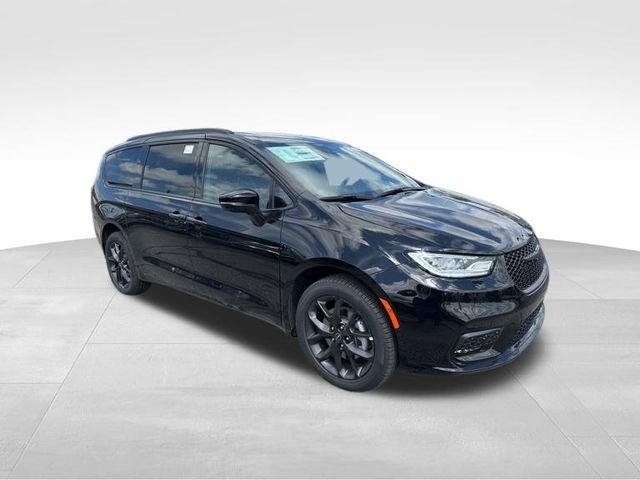 2025 Chrysler Pacifica PACIFICA LIMITED AWD