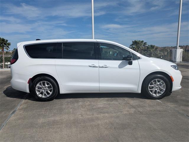 2025 Chrysler Pacifica PACIFICA SELECT