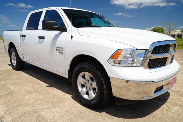 2022 RAM 1500 Classic SLT Crew Cab 4x2 57 Box