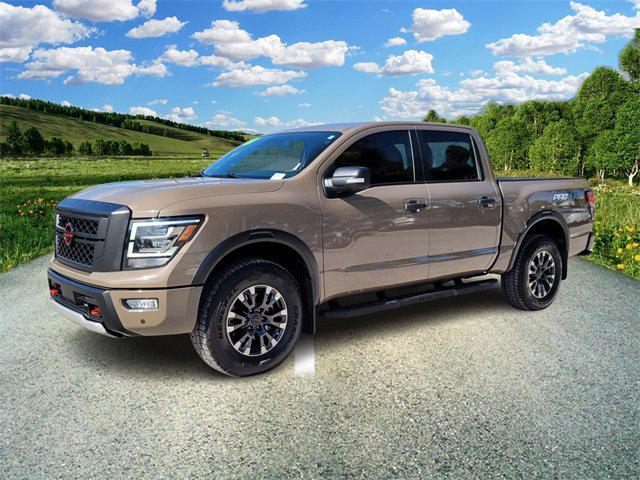 2023 Nissan TITAN Crew Cab PRO-4X 4x4