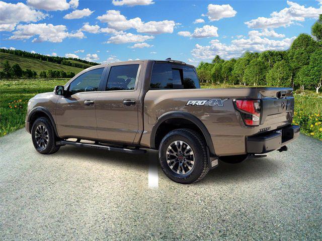 2023 Nissan TITAN Crew Cab PRO-4X 4x4