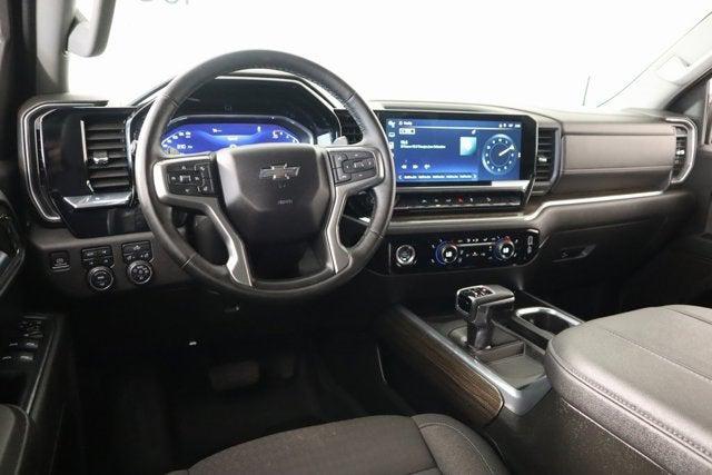 2023 Chevrolet Silverado 1500 4WD Crew Cab Short Bed RST
