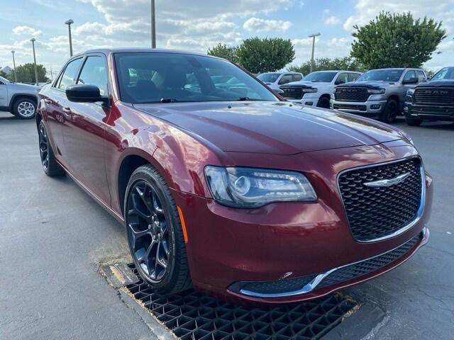 2019 Chrysler 300 Touring