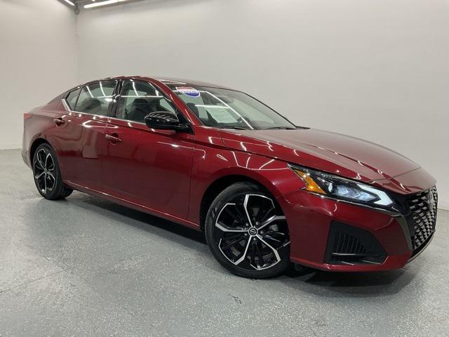 2023 Nissan Altima SR FWD