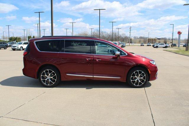 2022 Chrysler Pacifica Limited AWD