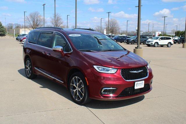 2022 Chrysler Pacifica Limited AWD