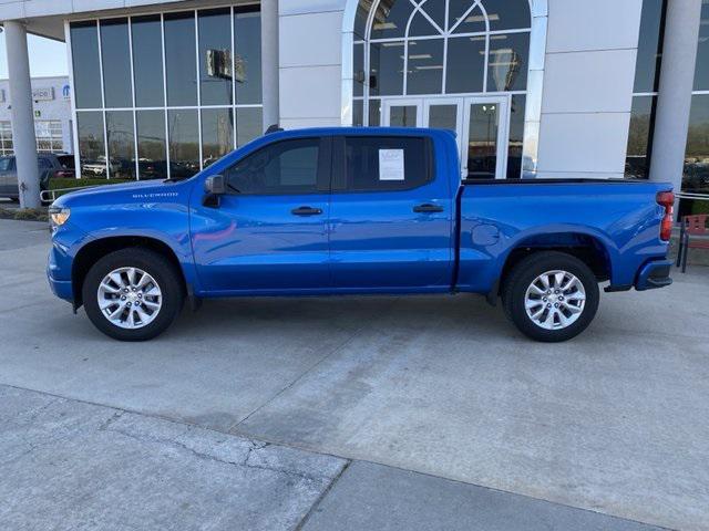 2022 Chevrolet Silverado 1500 2WD Crew Cab Short Bed Custom