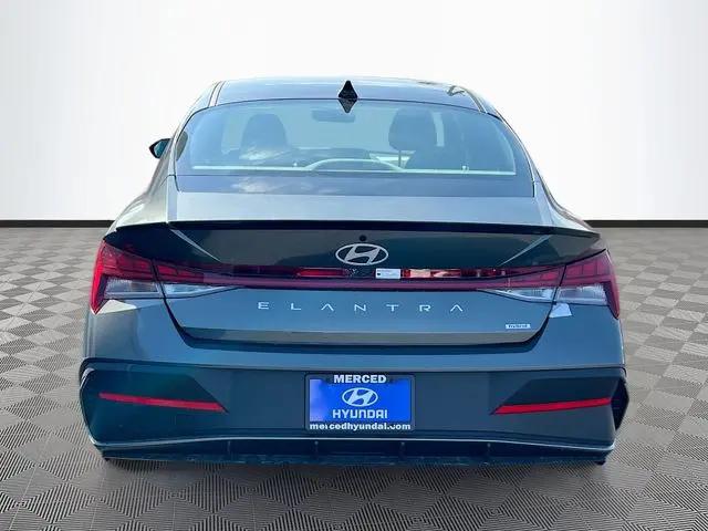 2025 Hyundai Elantra Hybrid SEL Sport