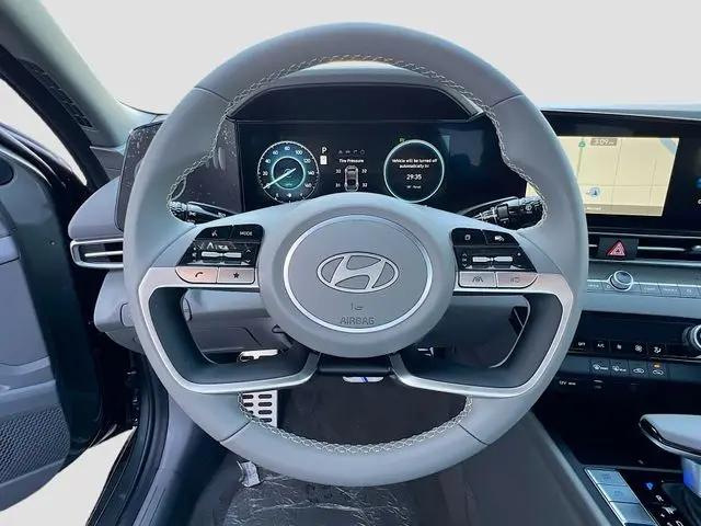 2025 Hyundai Elantra Hybrid SEL Sport