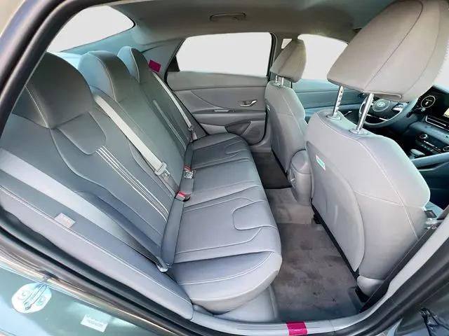 2025 Hyundai Elantra Hybrid SEL Sport