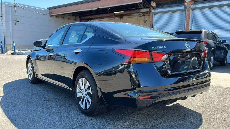 2022 Nissan Altima S FWD