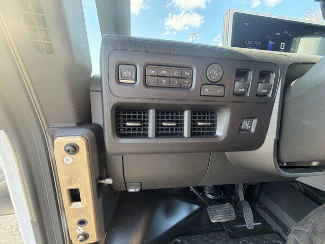 2025 Chevrolet 600 600 EFWD