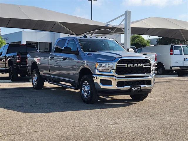 2020 RAM 2500 Tradesman Crew Cab 4X4 8 Box