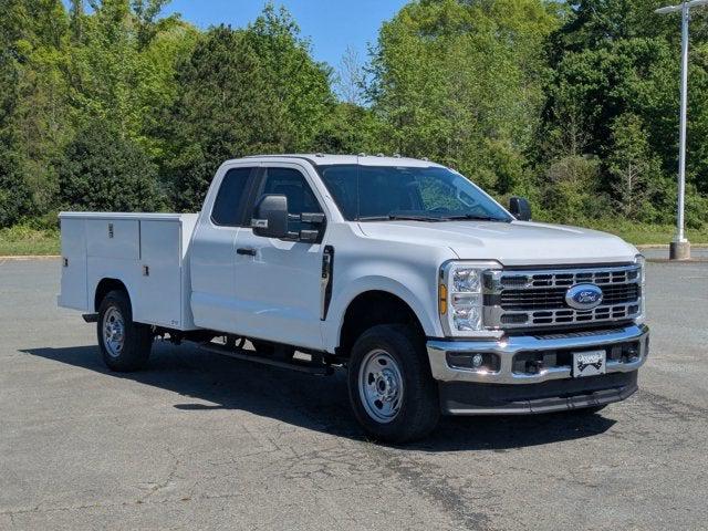 2024 Ford F-350 Chassis XL