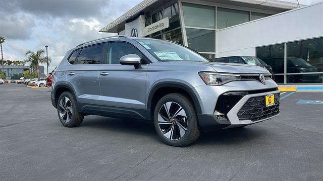 2025 Volkswagen Taos 1.5T SE for sale in Corona, CA