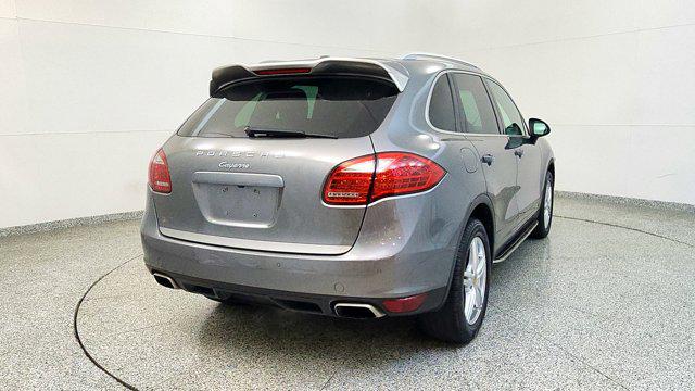 2014 Porsche Cayenne Platinum Edition
