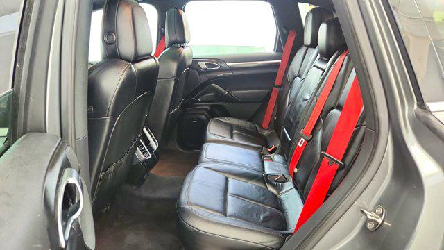 2014 Porsche Cayenne Platinum Edition