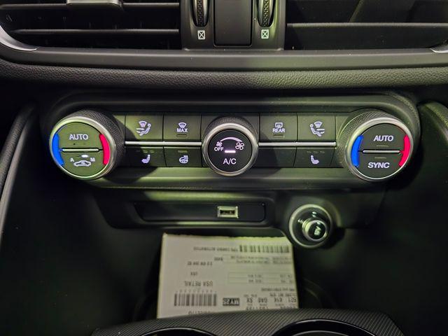 2025 Alfa Romeo Giulia AWD