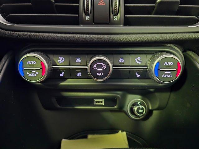 2025 Alfa Romeo Giulia AWD