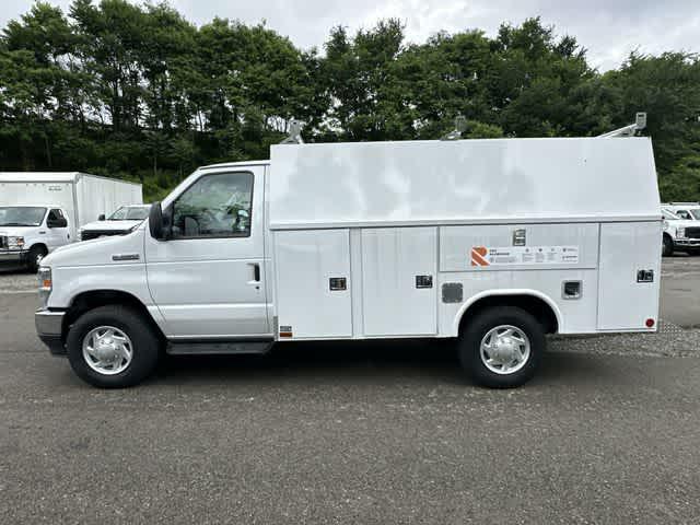 2026 Ford E-350 Cutaway Unknown