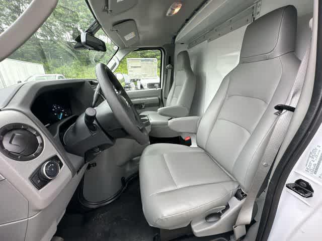 2026 Ford E-350 Cutaway Unknown