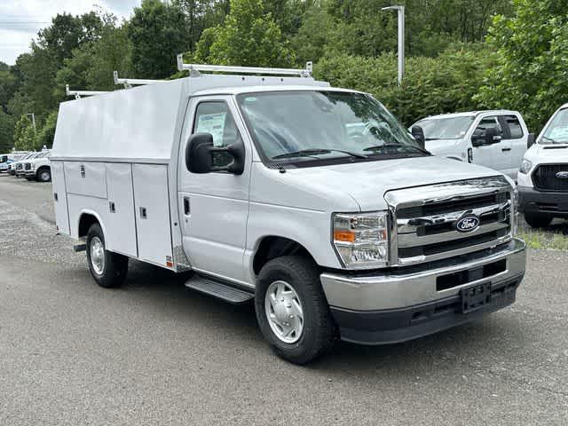 2026 Ford E-350 Cutaway Unknown