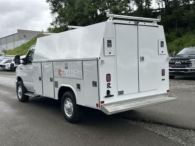 2026 Ford E-350 Cutaway Unknown