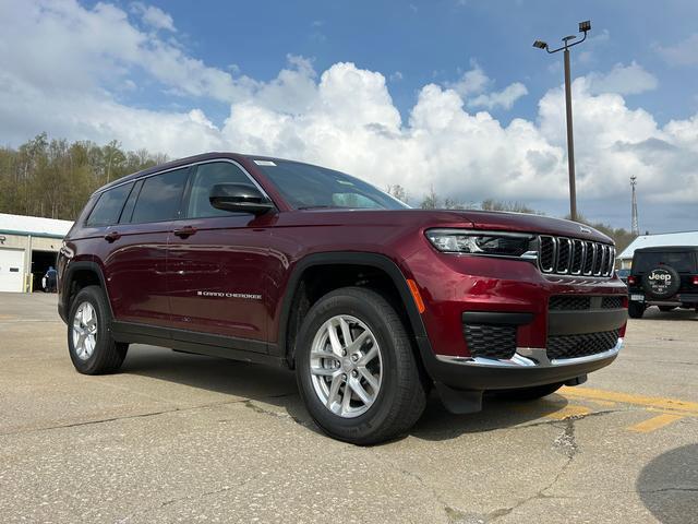2025 Jeep Grand Cherokee GRAND CHEROKEE L LAREDO X 4X4