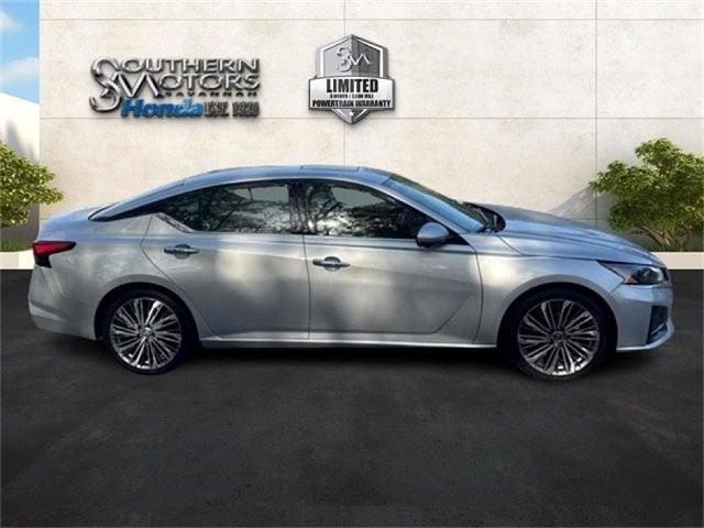 2023 Nissan Altima SL FWD