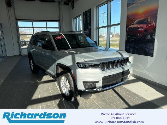 2022 Jeep Grand Cherokee L Laredo 4x4 2022 Jeep Grand Cherokee L Laredo 4x4