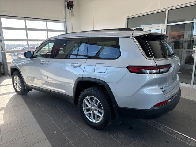 2022 Jeep Grand Cherokee L Laredo 4x4 2022 Jeep Grand Cherokee L Laredo 4x4